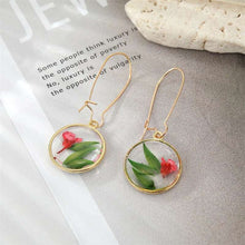 Load image into Gallery viewer, Unique Real Dried Flower Resin Earrings