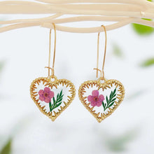 Load image into Gallery viewer, Unique Real Dried Flower Resin Earrings