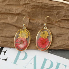 Load image into Gallery viewer, Unique Real Dried Flower Resin Earrings