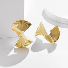 Load image into Gallery viewer, Designer Twisted Spiral Earrings