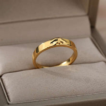 Load image into Gallery viewer, Vintage Face Rings Set Gold Plated