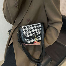 Load image into Gallery viewer, Vintage Houndstooth Crossbody Saddle Bag