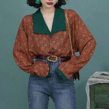 Load image into Gallery viewer, Vintage Retro Floral Blouse