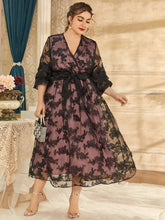 Load image into Gallery viewer, Luxury Designer Plus Size Midi Lace Party Dress