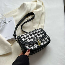 Load image into Gallery viewer, Vintage Houndstooth Crossbody Saddle Bag