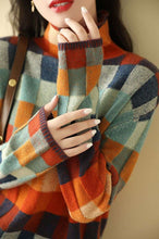 Load image into Gallery viewer, Stylish Colorblock Turtleneck Pullover