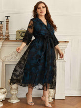 Load image into Gallery viewer, Luxury Designer Plus Size Midi Lace Party Dress