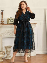 Load image into Gallery viewer, Luxury Designer Plus Size Midi Lace Party Dress