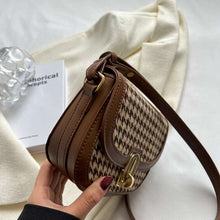 Load image into Gallery viewer, Vintage Houndstooth Crossbody Saddle Bag