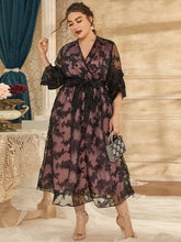 Load image into Gallery viewer, Luxury Designer Plus Size Midi Lace Party Dress
