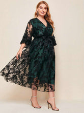 Load image into Gallery viewer, Luxury Designer Plus Size Midi Lace Party Dress