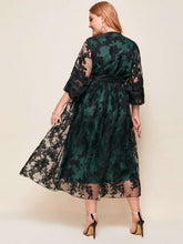 Load image into Gallery viewer, Luxury Designer Plus Size Midi Lace Party Dress