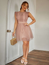 Load image into Gallery viewer, Vintage Sleeveless Lace Tulle Ruffle Party Dress