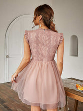 Load image into Gallery viewer, Vintage Sleeveless Lace Tulle Ruffle Party Dress