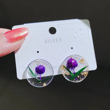Load image into Gallery viewer, Unique Real Dried Flower Resin Earrings