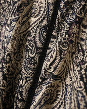 Load image into Gallery viewer, Retro Paisley Print Turn-down Collar Blouse
