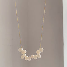 Load image into Gallery viewer, Minimalist Gold Plated / Silver Natural Pearl Choker Necklace
