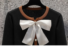 Load image into Gallery viewer, Retro Knitted Contrast Bow Dress