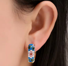 Load image into Gallery viewer, Gold Plated Boho Flower Earrings
