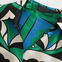 Load image into Gallery viewer, Vintage Contrast Color Leaves Smock Kimono Blouse
