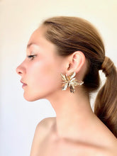 Load image into Gallery viewer, Big Flower Statement Studs Earrings - Pretty Fashionation
