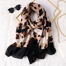 Load image into Gallery viewer, Fashion Print Scarves - Pretty Fashionation
