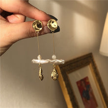 Load image into Gallery viewer, Retro Natural Pearl Long Drop Earrings - Pretty Fashionation

