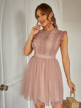 Load image into Gallery viewer, Vintage Sleeveless Lace Tulle Ruffle Party Dress
