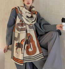 Load image into Gallery viewer, Équestre Luxury Cashmere Pashmina Shawl Scarf
